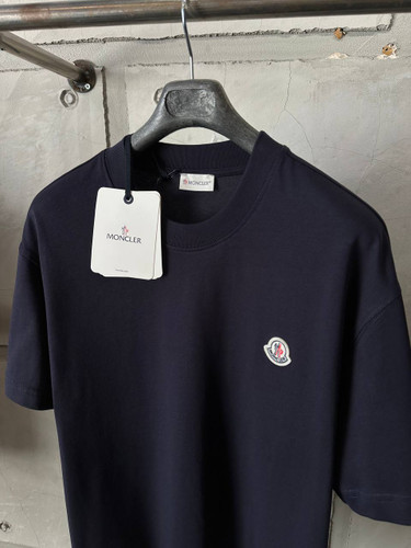 تیشرت مونکلر